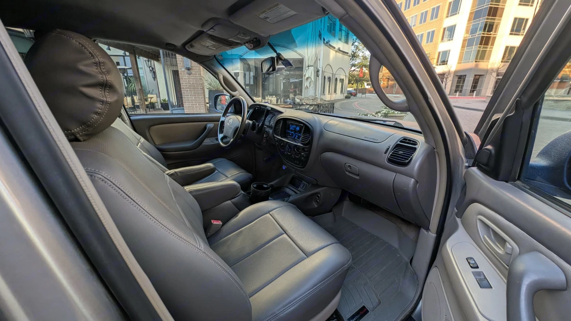 Car gallery image