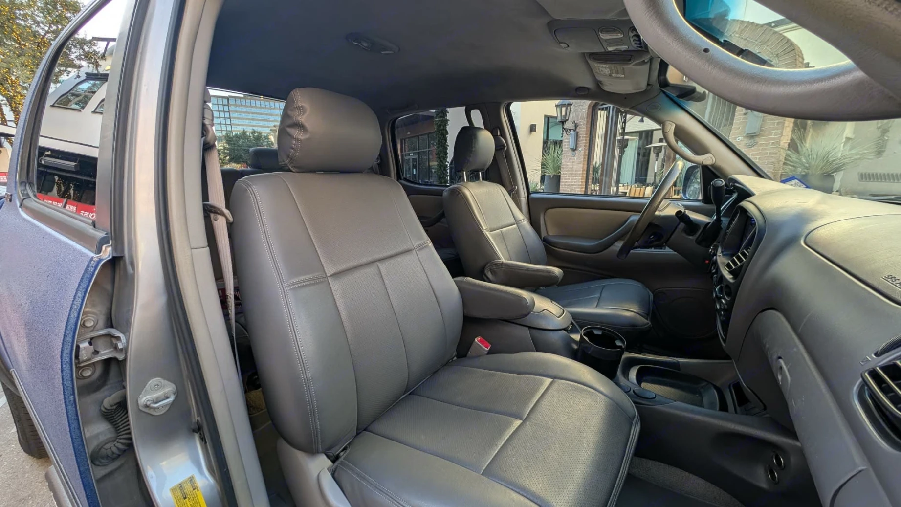Car gallery image