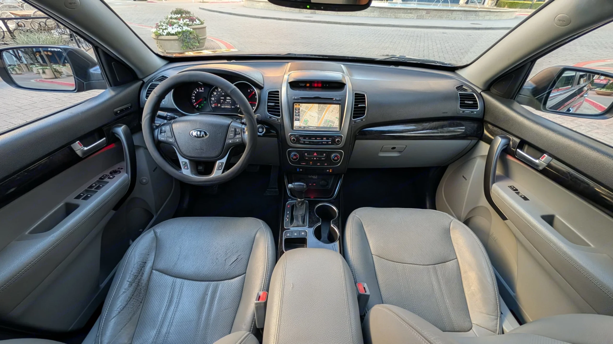 Car gallery image