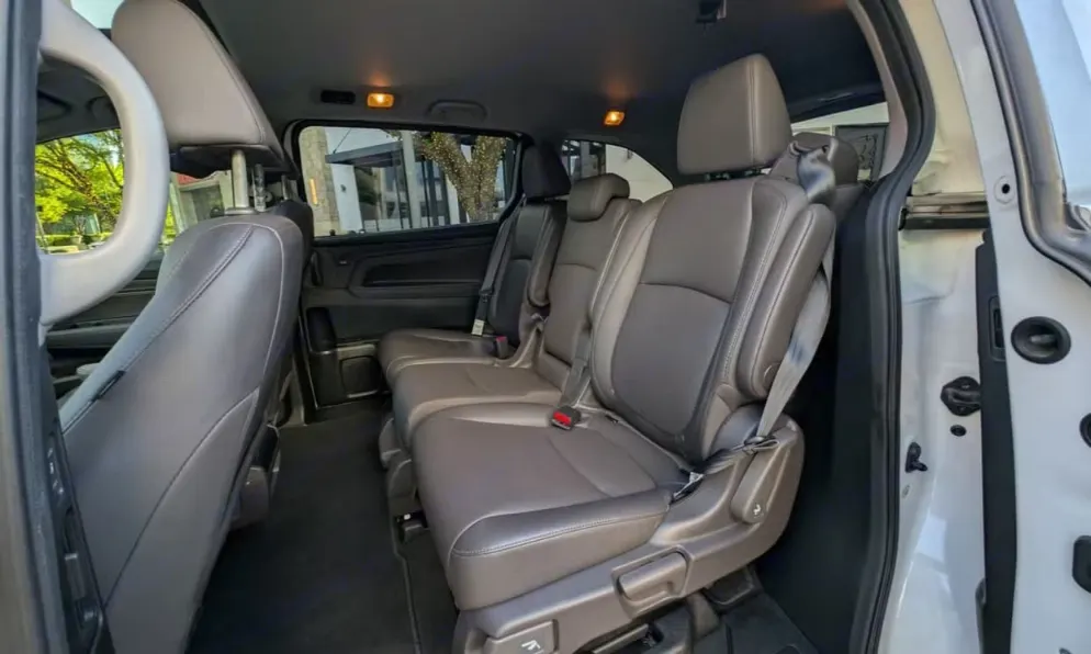Car gallery image