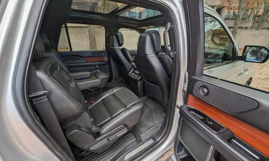 Car gallery image