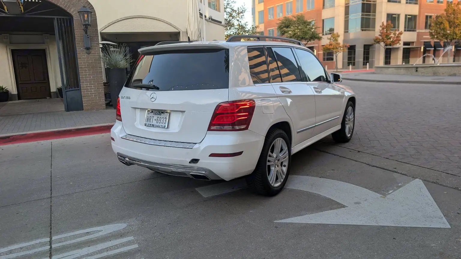 Car gallery image