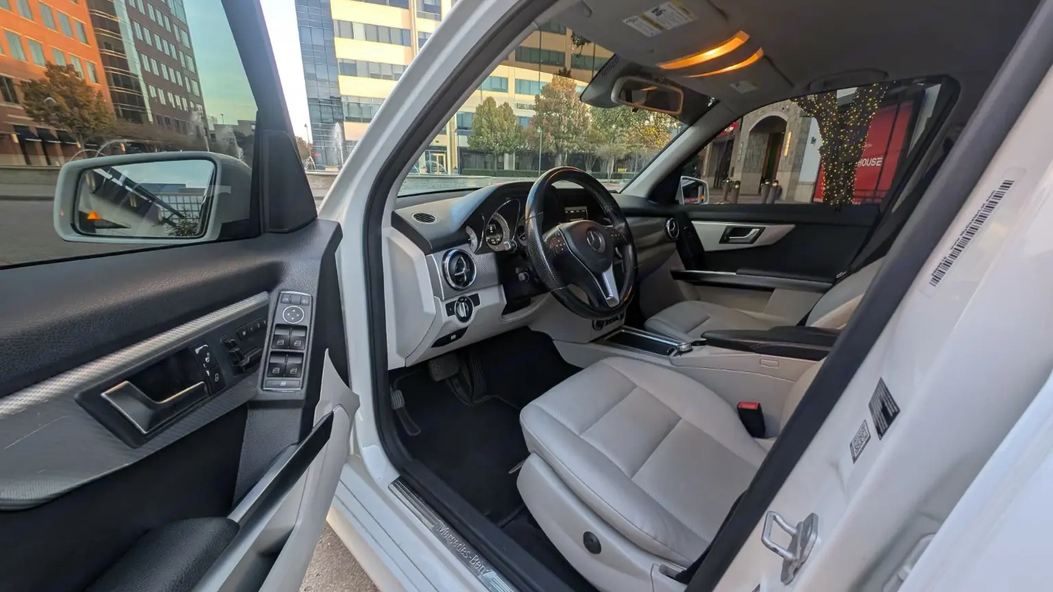 Car gallery image
