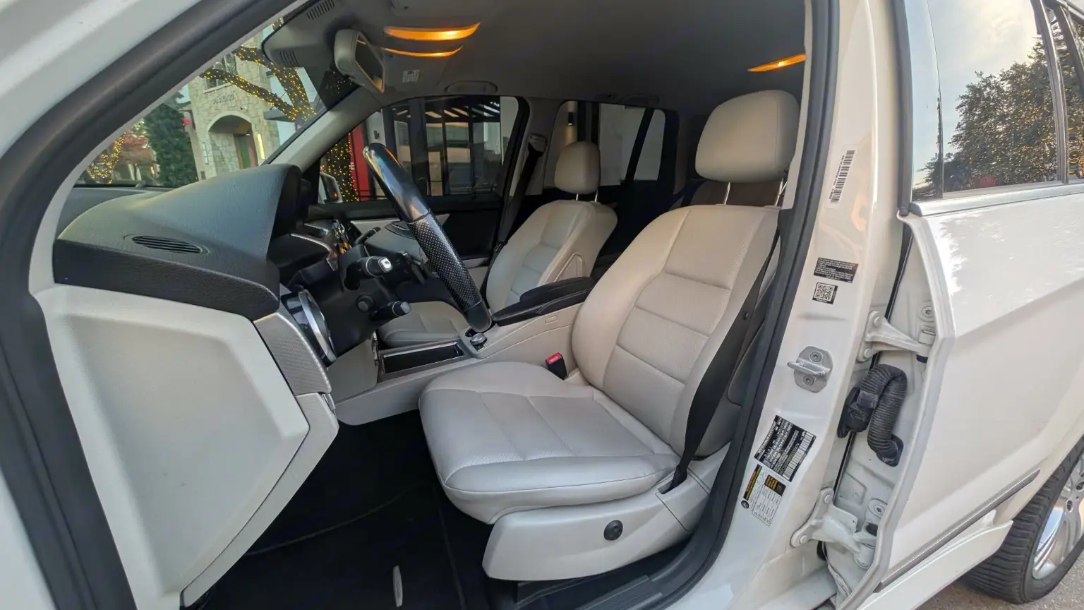 Car gallery image