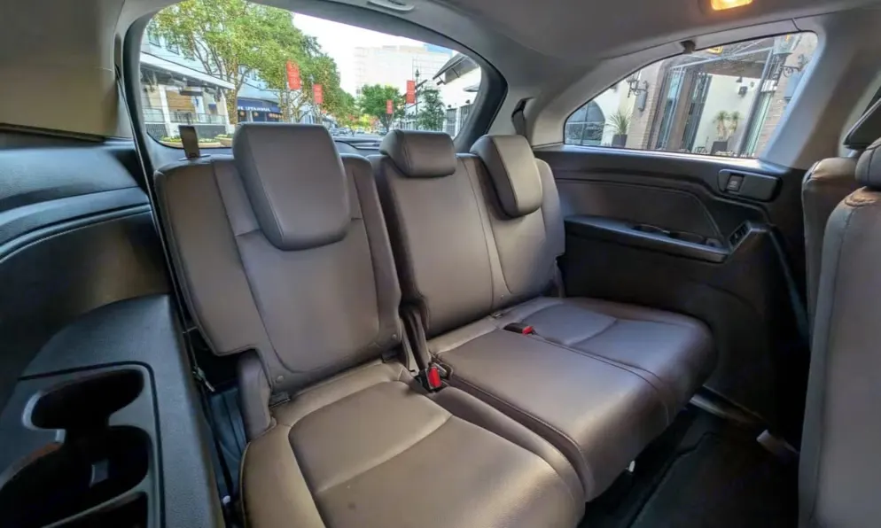Car gallery image