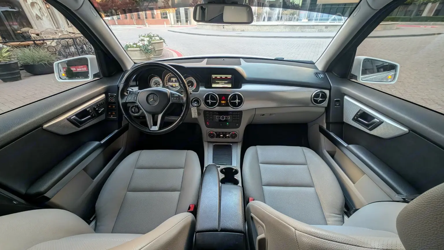 Car gallery image