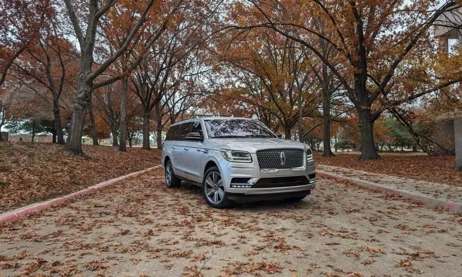 Car gallery image