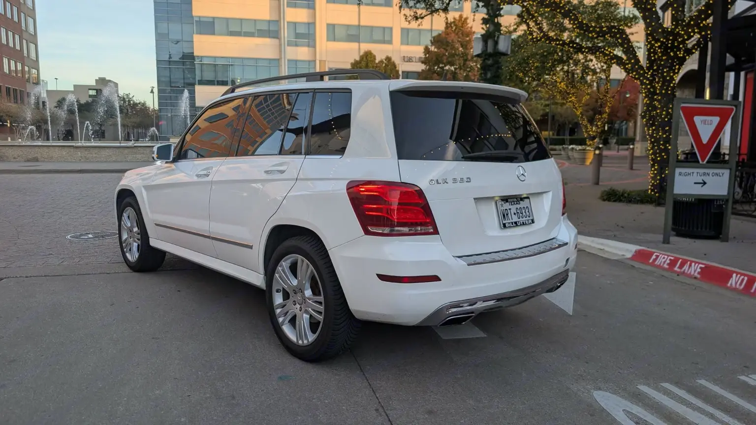 Car gallery image