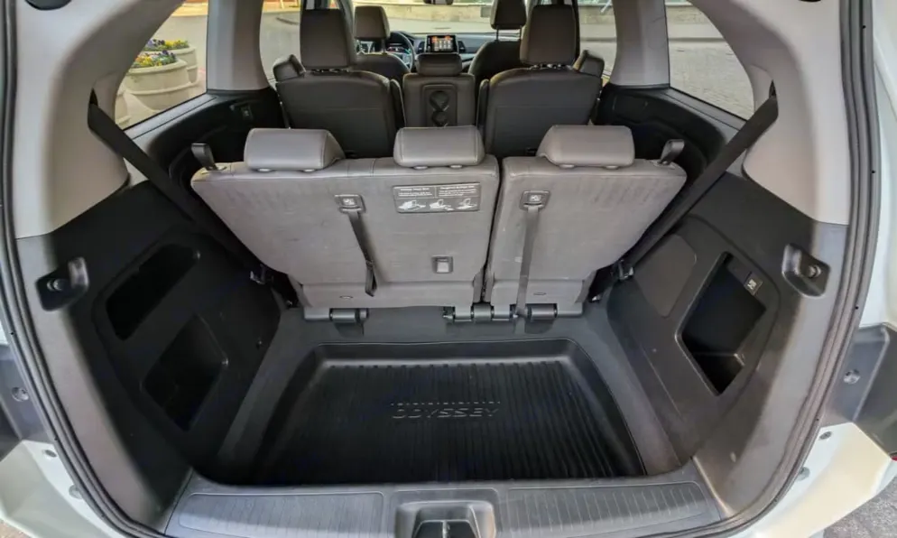 Car gallery image