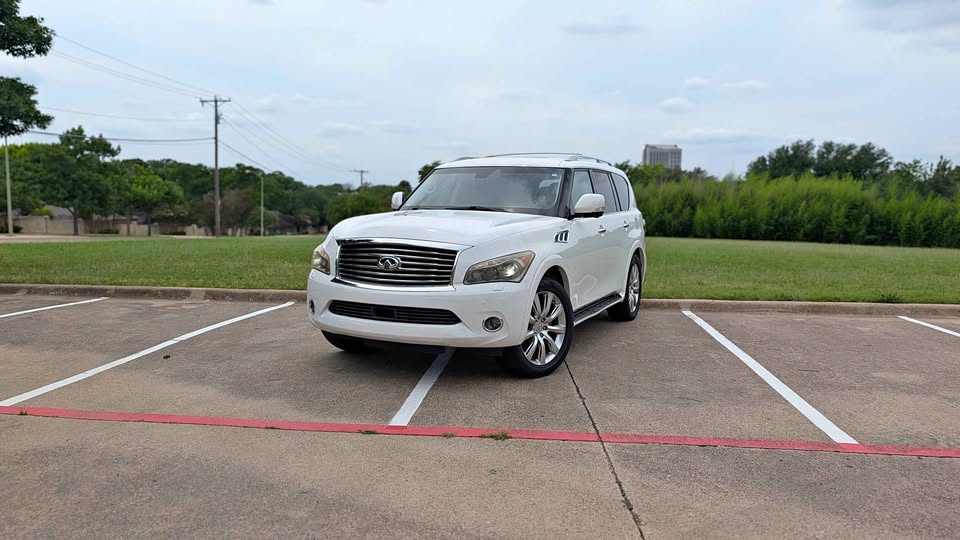 Car gallery image