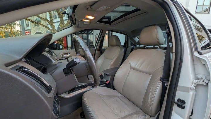 Car gallery image