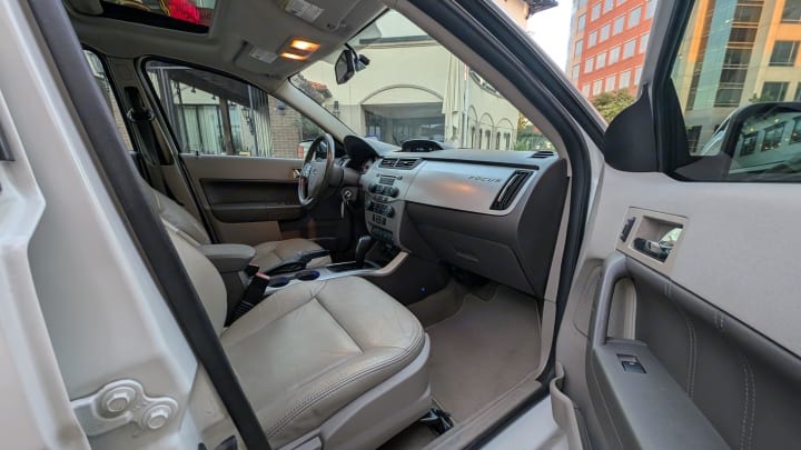 Car gallery image