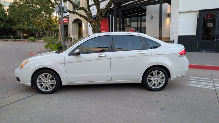 Car gallery image